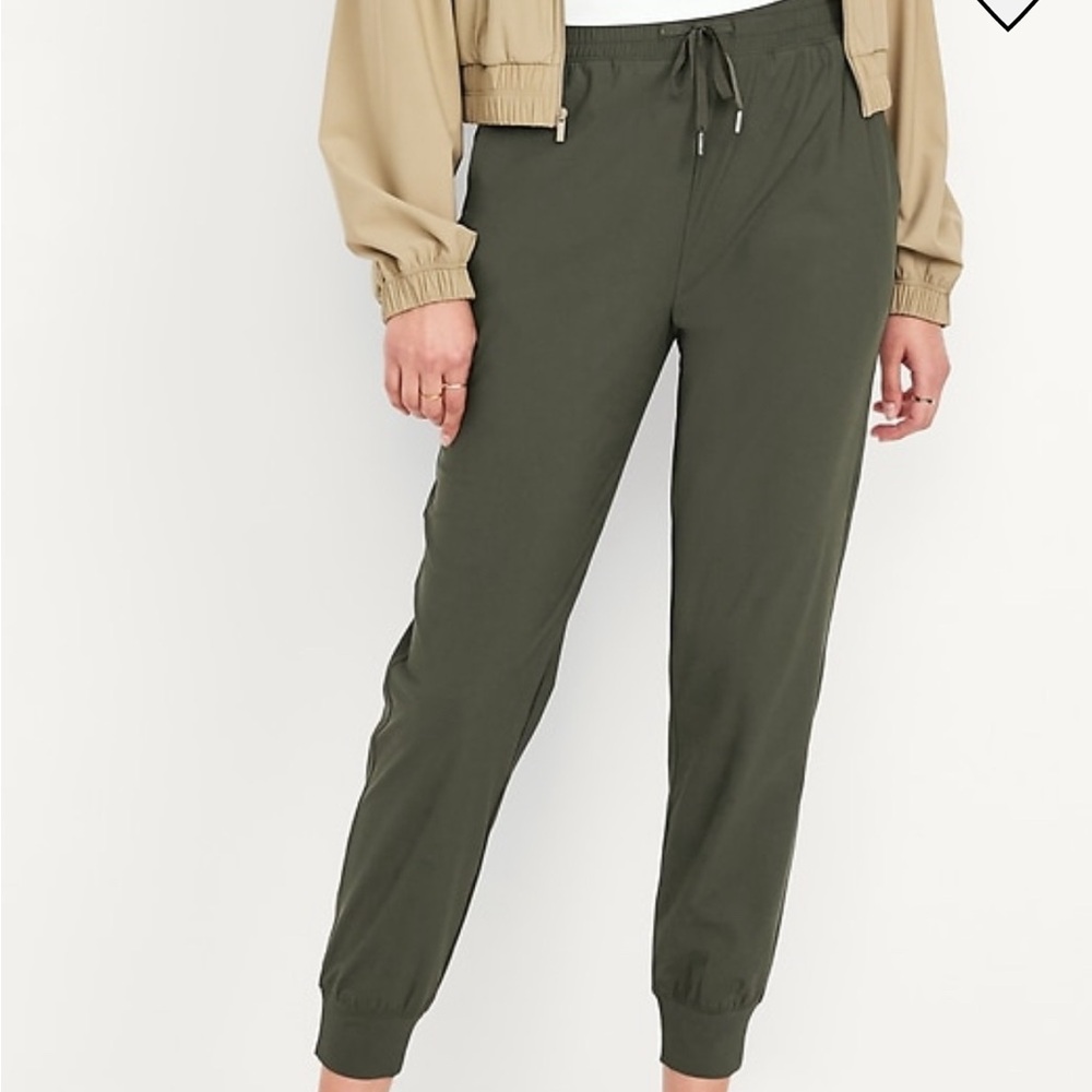 Old Navy Olive Women's Joggers